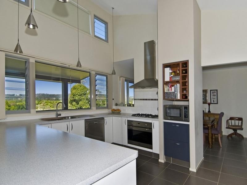 52 Samuel Drive, Tallebudgera QLD 4228