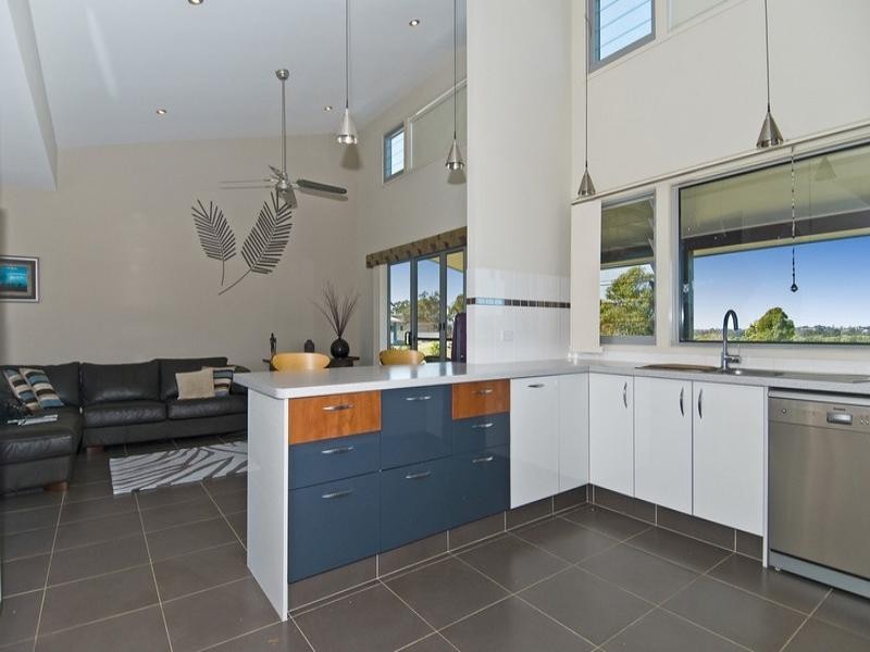 52 Samuel Drive, Tallebudgera QLD 4228