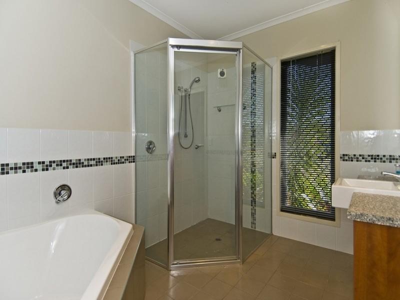 52 Samuel Drive, Tallebudgera QLD 4228