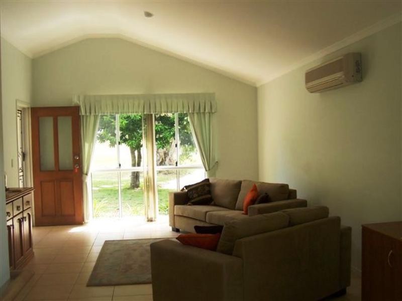 7 Camphorlaurel Court, Tallebudgera Valley QLD 4228