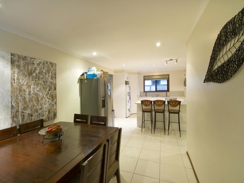 19 Curlew Crescent, Burleigh Waters QLD 4220