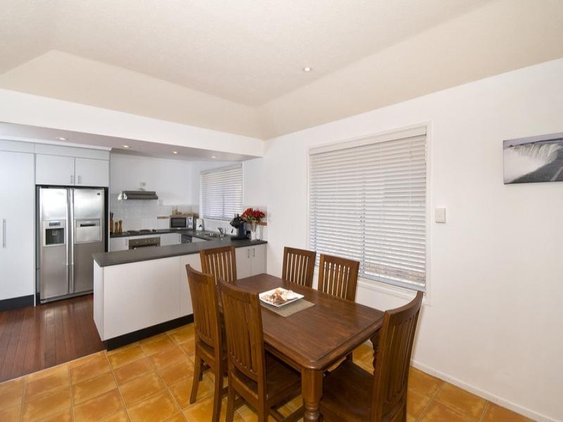 175 Jefferson Lane, Palm Beach QLD 4221