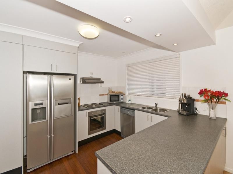 175 Jefferson Lane, Palm Beach QLD 4221