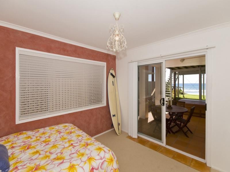 175 Jefferson Lane, Palm Beach QLD 4221