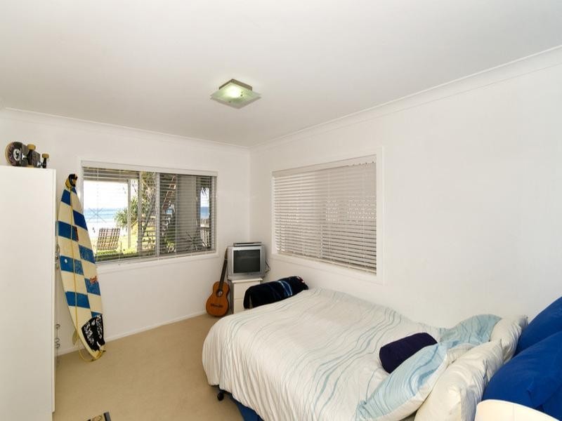 175 Jefferson Lane, Palm Beach QLD 4221
