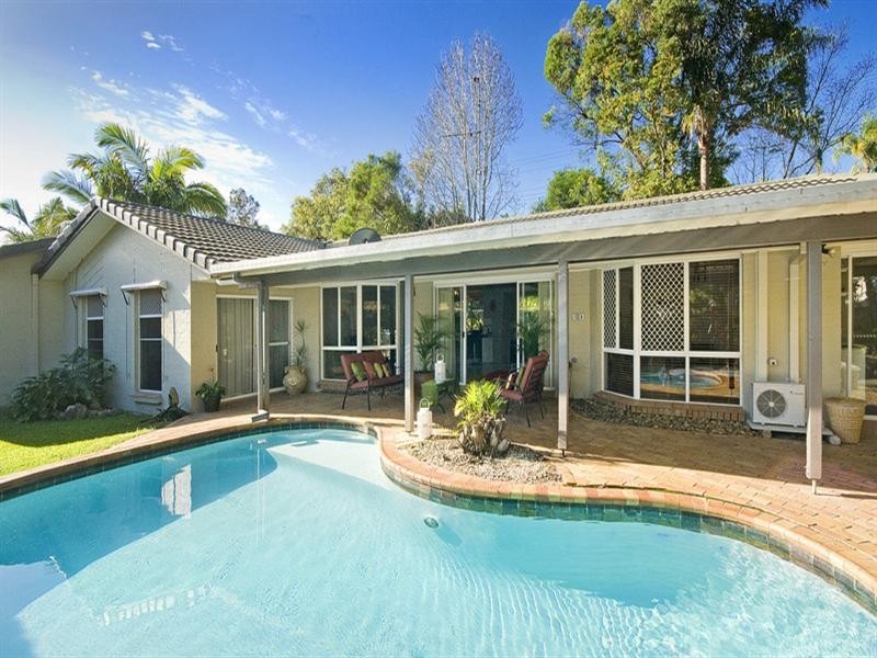 6 Kalamunda Close, Elanora QLD 4221