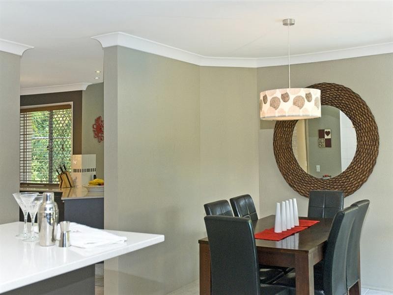 6 Kalamunda Close, Elanora QLD 4221