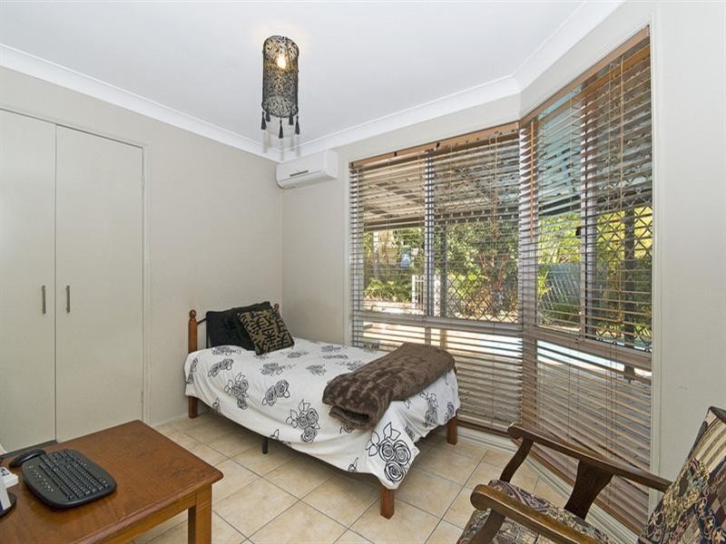 6 Kalamunda Close, Elanora QLD 4221