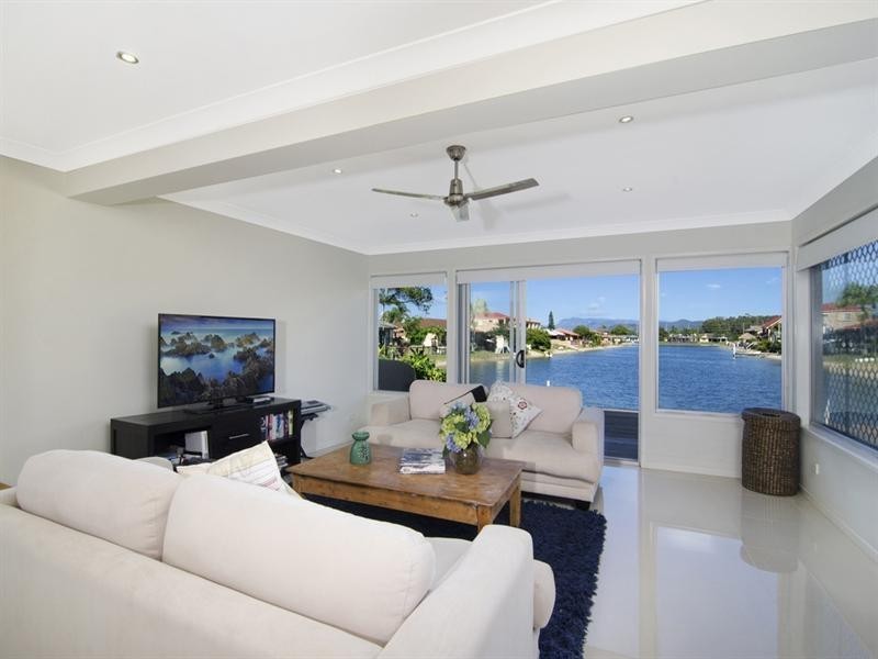 98 Townson Avenue, Palm Beach QLD 4221