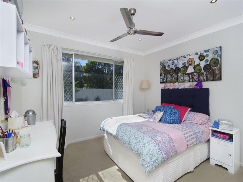 98 Townson Avenue, Palm Beach QLD 4221