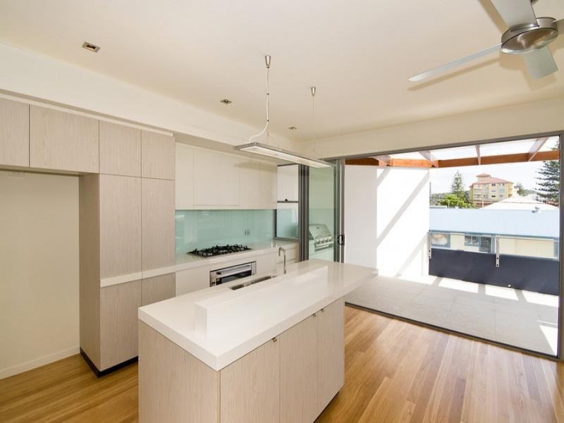 2/1381 Gold Coast Highway, Palm Beach QLD 4221