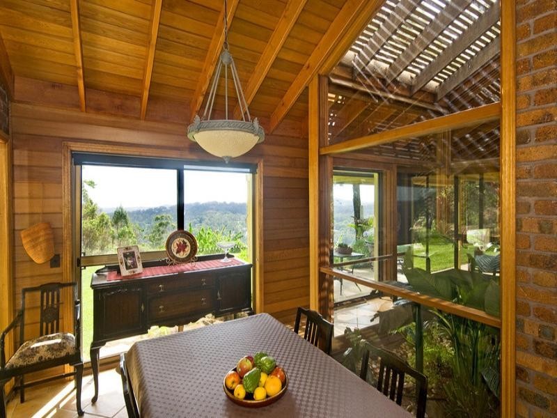 43 Plaza Street, Tallebudgera Valley QLD 4228