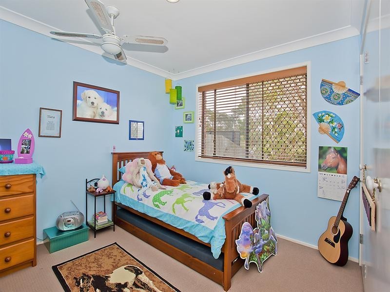 183 K P McGrath Drive, Elanora QLD 4221