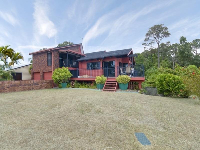 5 Bindoon Close, Elanora QLD 4221