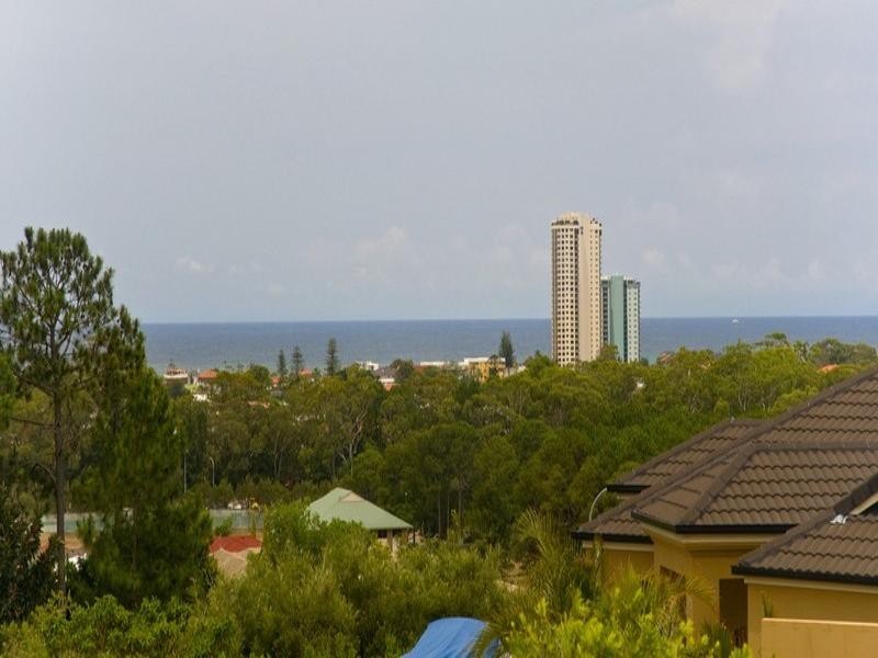 5 Bindoon Close, Elanora QLD 4221