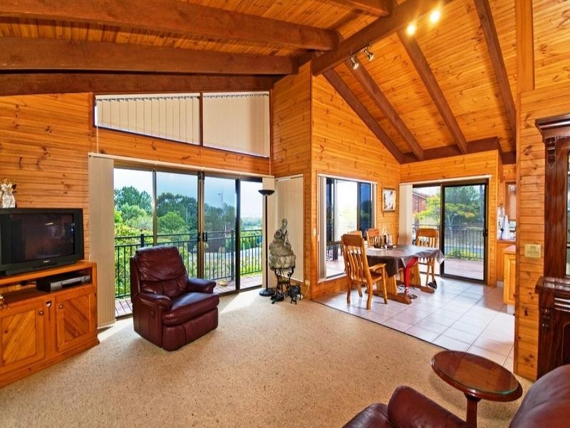 5 Bindoon Close, Elanora QLD 4221