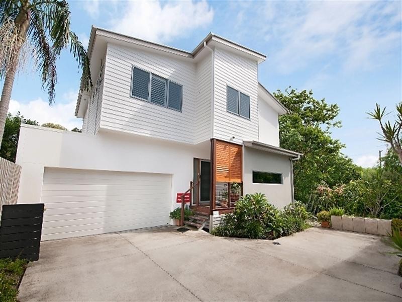 2/7 Station Street, Tugun QLD 4224