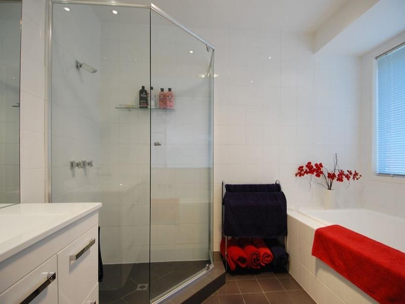 17 Jamberoo Court, Tallebudgera QLD 4228