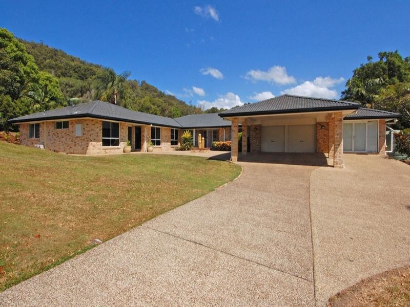 17 Jamberoo Court, Tallebudgera QLD 4228