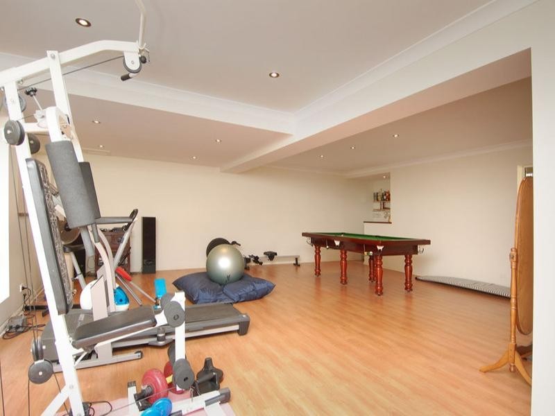 17 Jamberoo Court, Tallebudgera QLD 4228