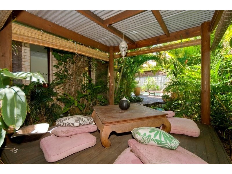 6 Border Drive, Currumbin Waters QLD 4223