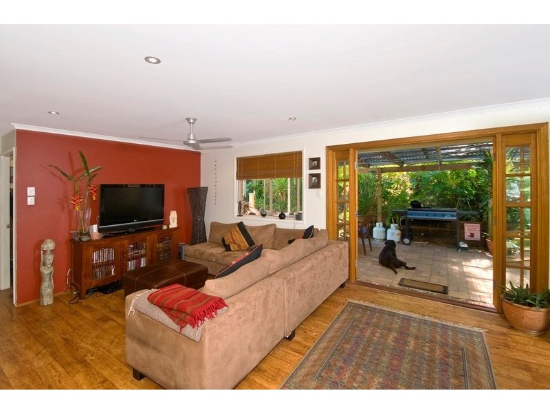 6 Border Drive, Currumbin Waters QLD 4223