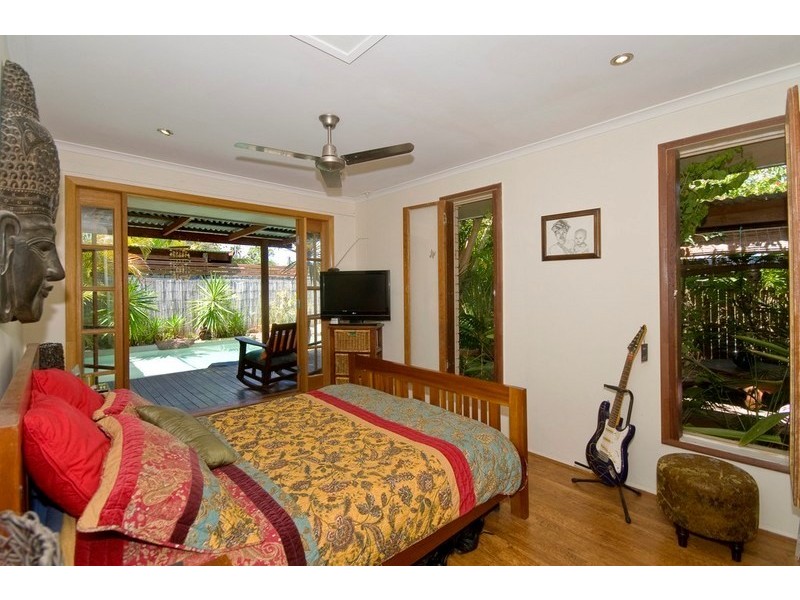 6 Border Drive, Currumbin Waters QLD 4223