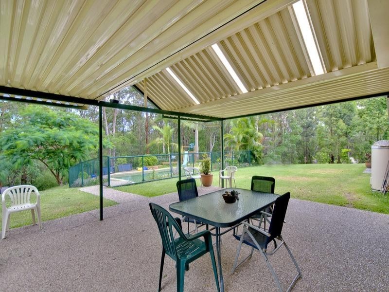 6 Cornwall Drive, Elanora QLD 4221