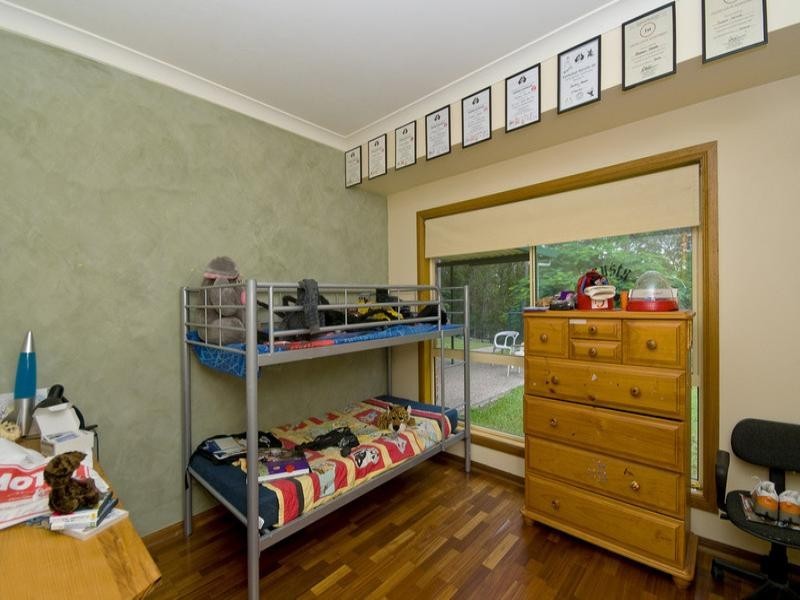 6 Cornwall Drive, Elanora QLD 4221