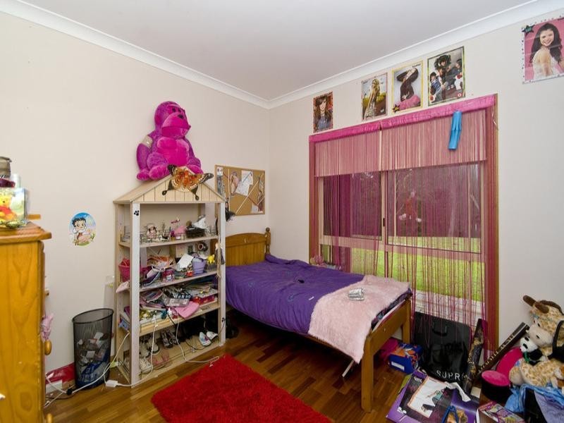 6 Cornwall Drive, Elanora QLD 4221