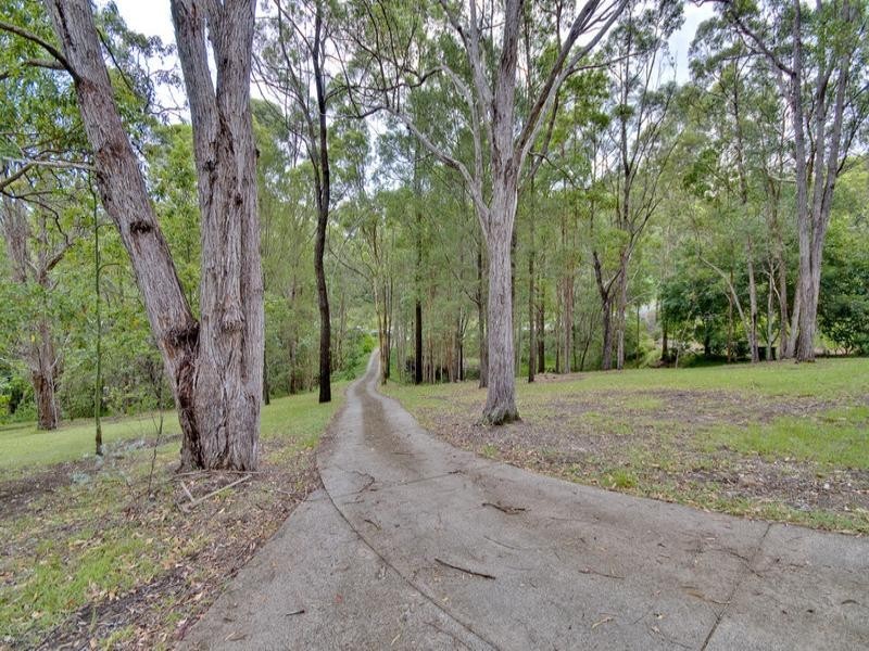 6 Cornwall Drive, Elanora QLD 4221