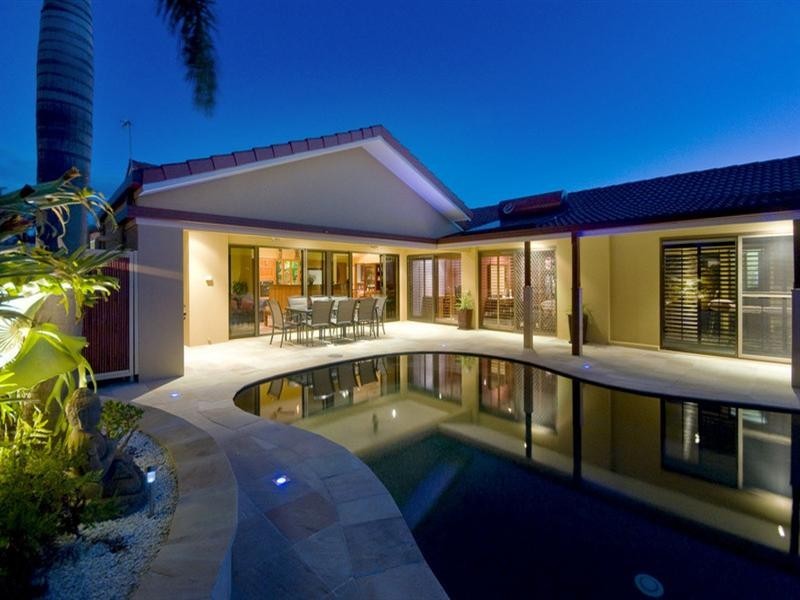 67 Dogwood Drive, Palm Beach QLD 4221
