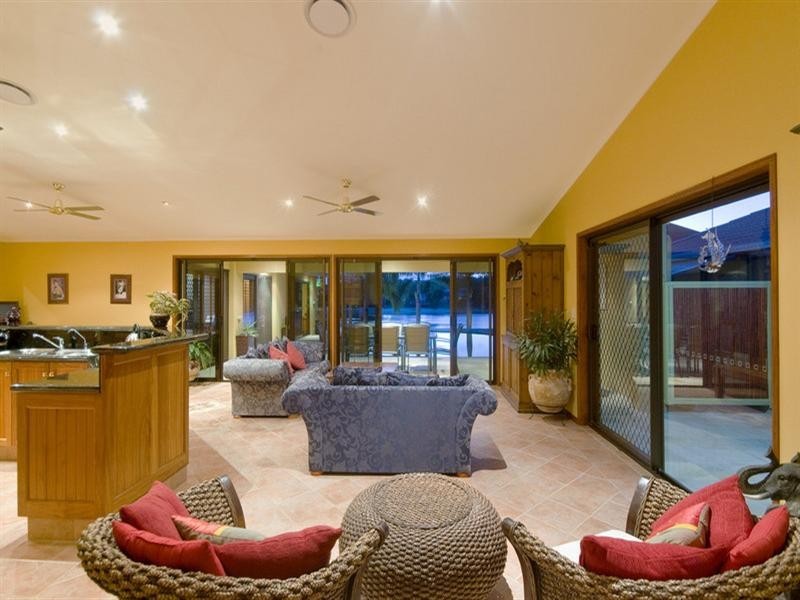 67 Dogwood Drive, Palm Beach QLD 4221