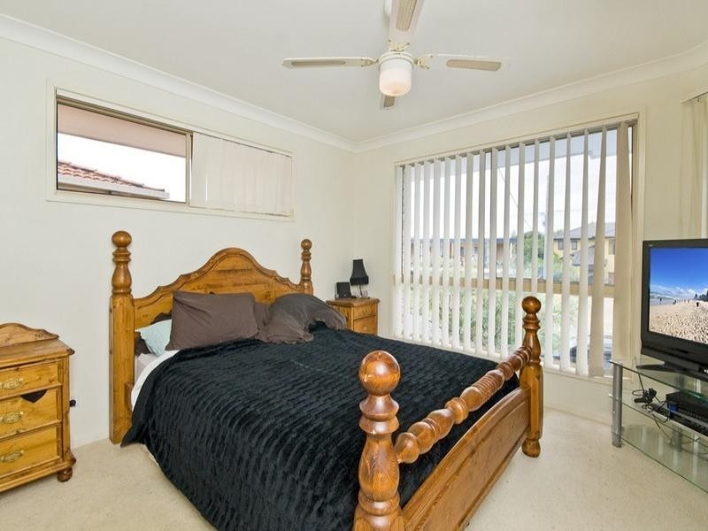 2/51 Tallebudgera Drive, Palm Beach QLD 4221