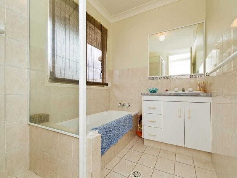 2/51 Tallebudgera Drive, Palm Beach QLD 4221