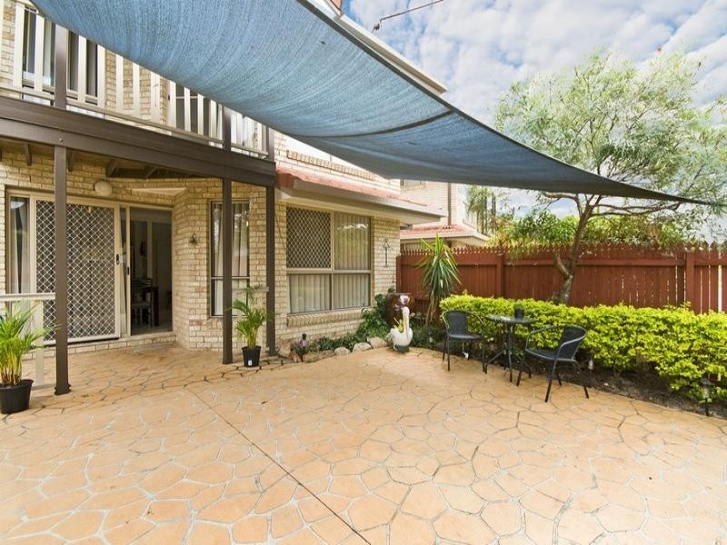 2/51 Tallebudgera Drive, Palm Beach QLD 4221