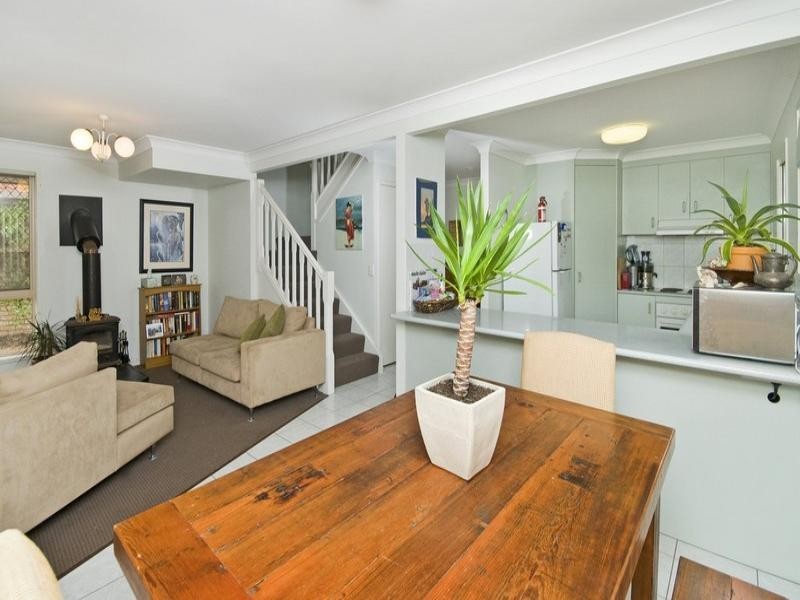 1/51 Tallebudgera Drive, Palm Beach QLD 4221