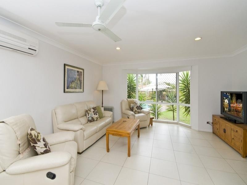 248 Nineteenth Avenue, Elanora QLD 4221