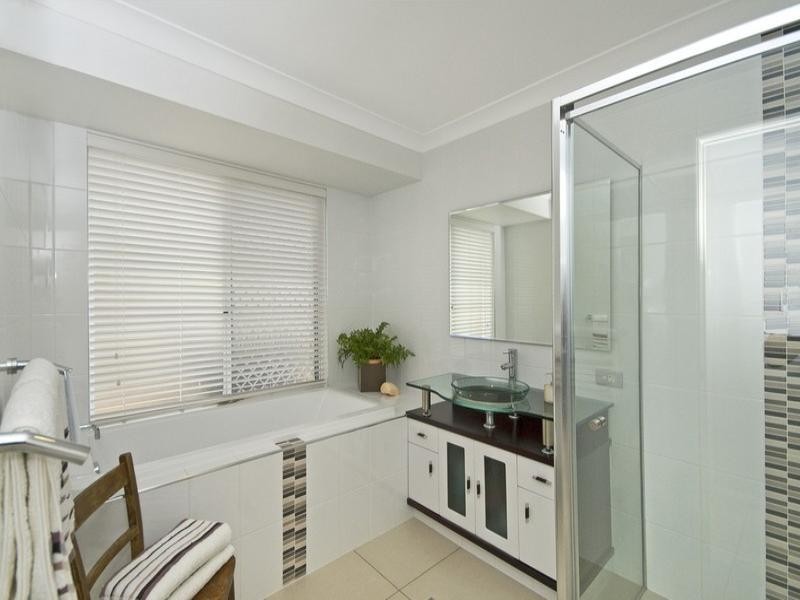 248 Nineteenth Avenue, Elanora QLD 4221