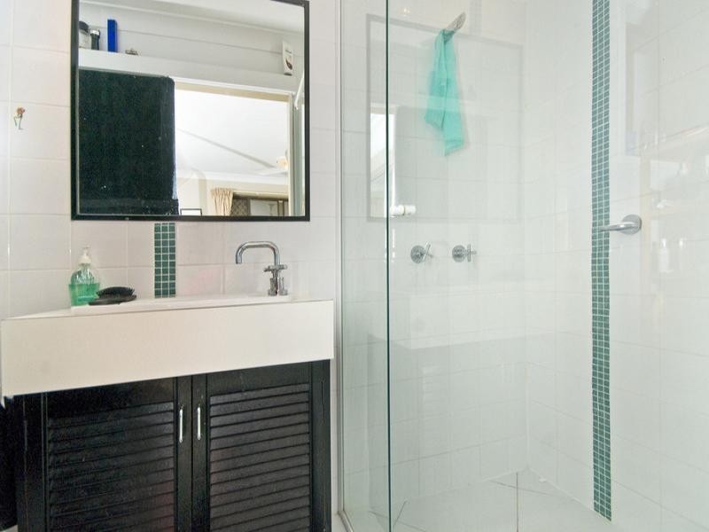 4 Ebony Place, Palm Beach QLD 4221