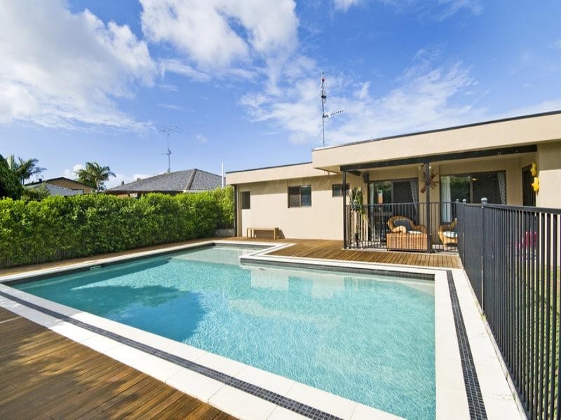 4 Ebony Place, Palm Beach QLD 4221