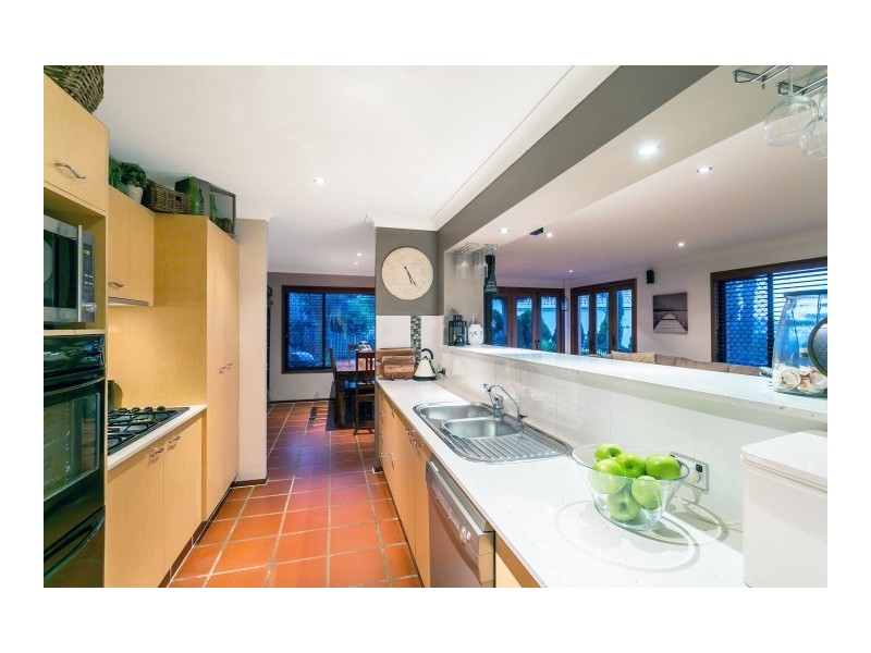 6 Wuruma Court, Elanora QLD 4221