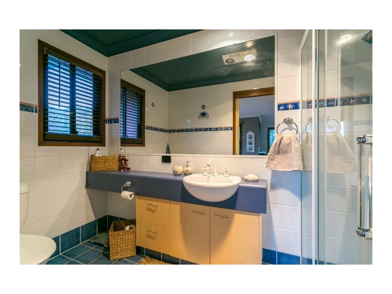 6 Wuruma Court, Elanora QLD 4221