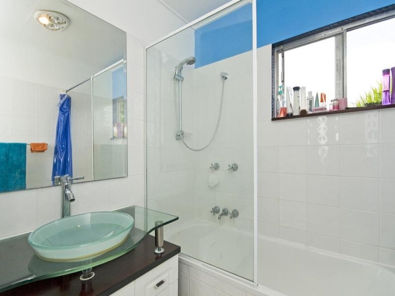 62 Fifth Avenue, Palm Beach QLD 4221