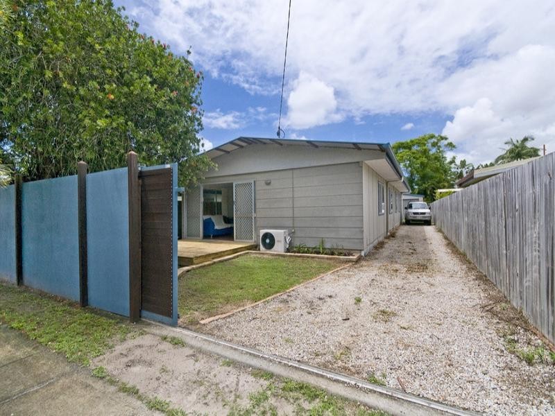 62 Fifth Avenue, Palm Beach QLD 4221