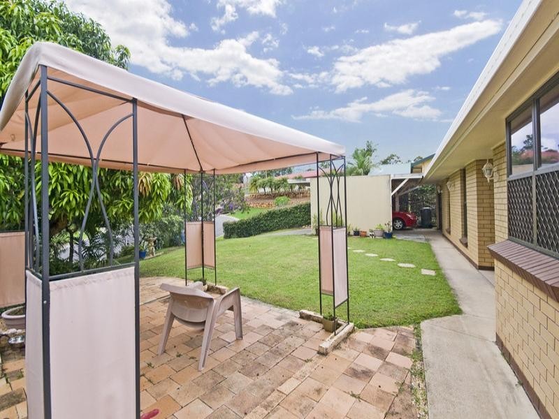 17 Fatsia Court, Elanora QLD 4221