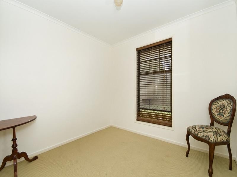 17 Fatsia Court, Elanora QLD 4221