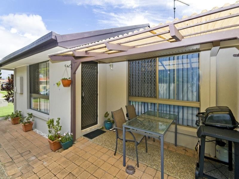 1/59 Darnel Street, Elanora QLD 4221
