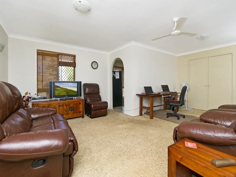 1/59 Darnel Street, Elanora QLD 4221