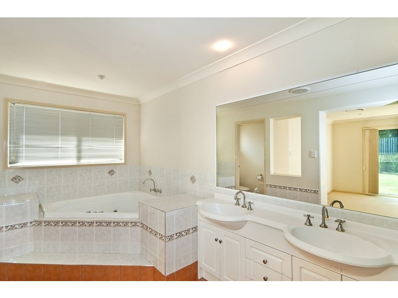 3 Mountain Ash Circuit, Robina QLD 4226